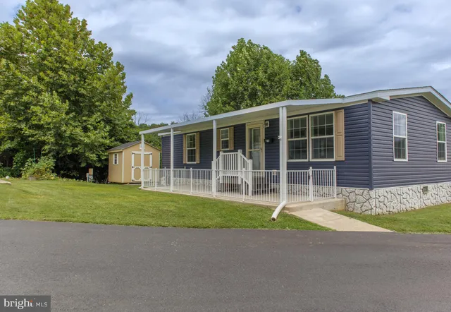 $164,500 | 216 Park Drive, Media, PA 19063