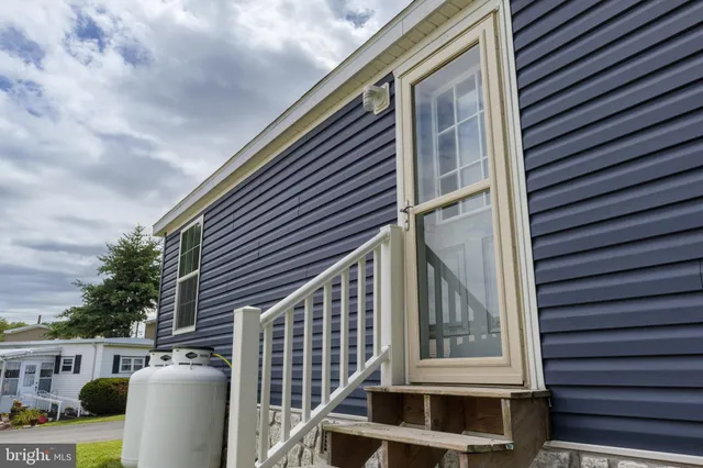 $164,500 | 216 Park Drive, Media, PA 19063