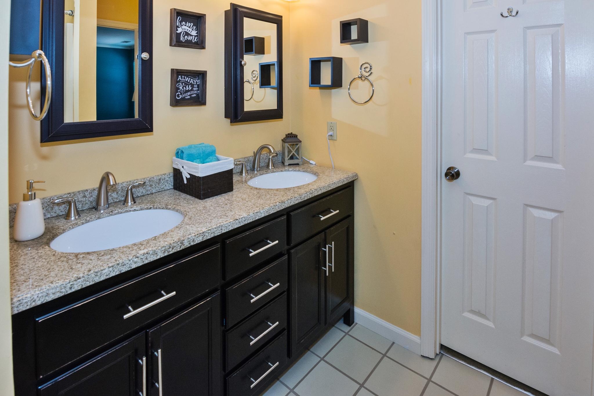 2503 Hudlow Loop Road Dunlap, TN 37327 - Photo 17 of 30 Master Bath