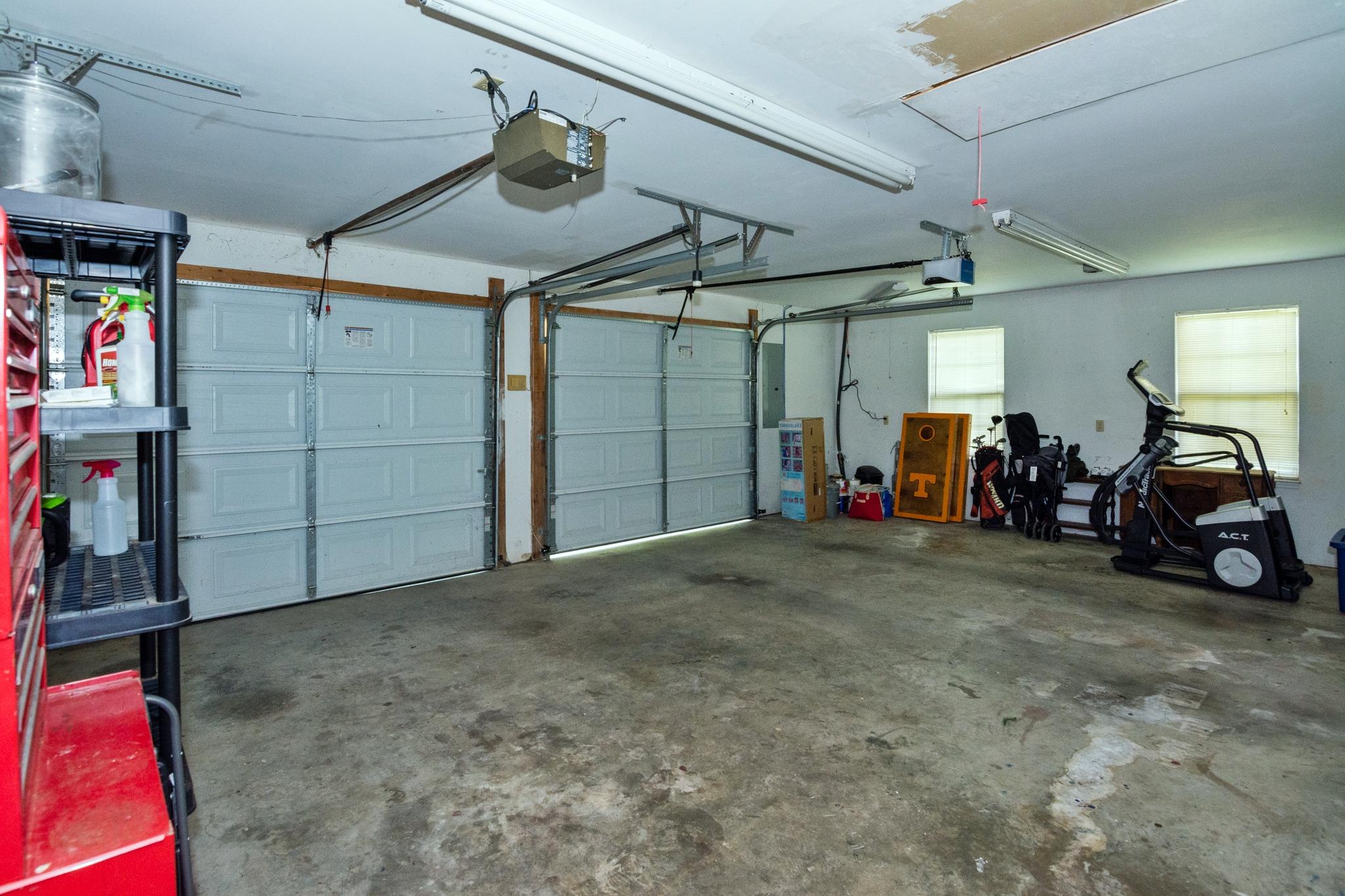 2503 Hudlow Loop Road Dunlap, TN 37327 - Photo 25 of 30 Garage