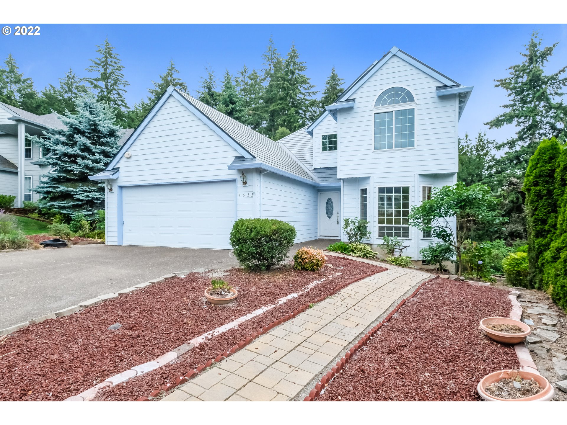 7533 Southwest Applegate Drive Beaverton, OR 97007 - Photo 8 of 26 Gallery Image 8