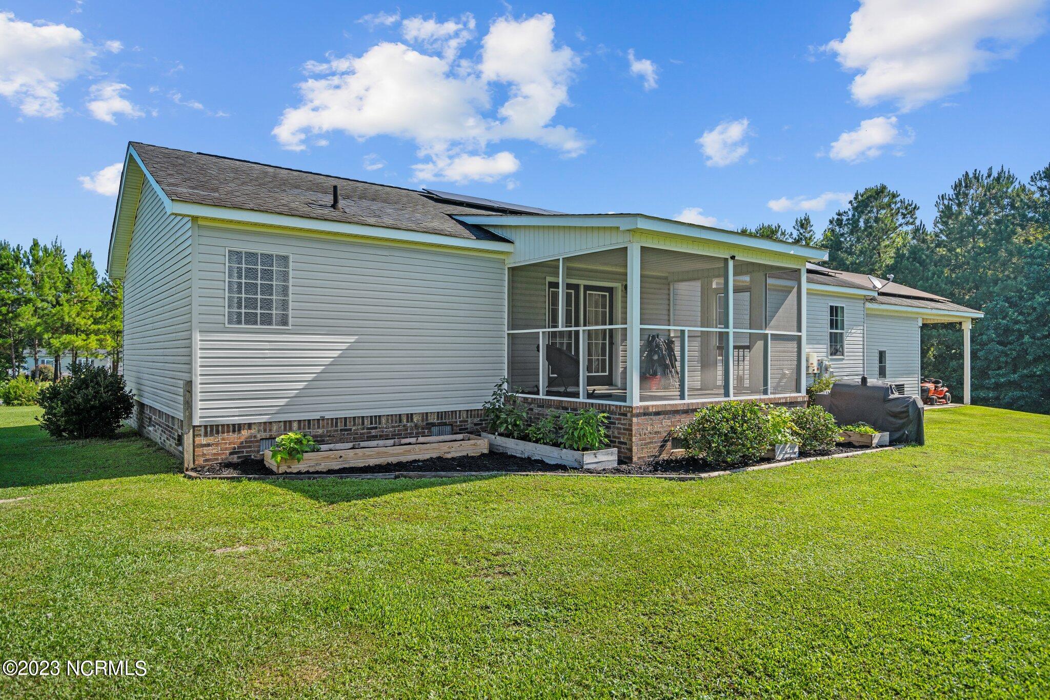 492 North Chubb Road Willard, NC 28478 - Photo 4 of 69 4-web-or-mls-DSC03778