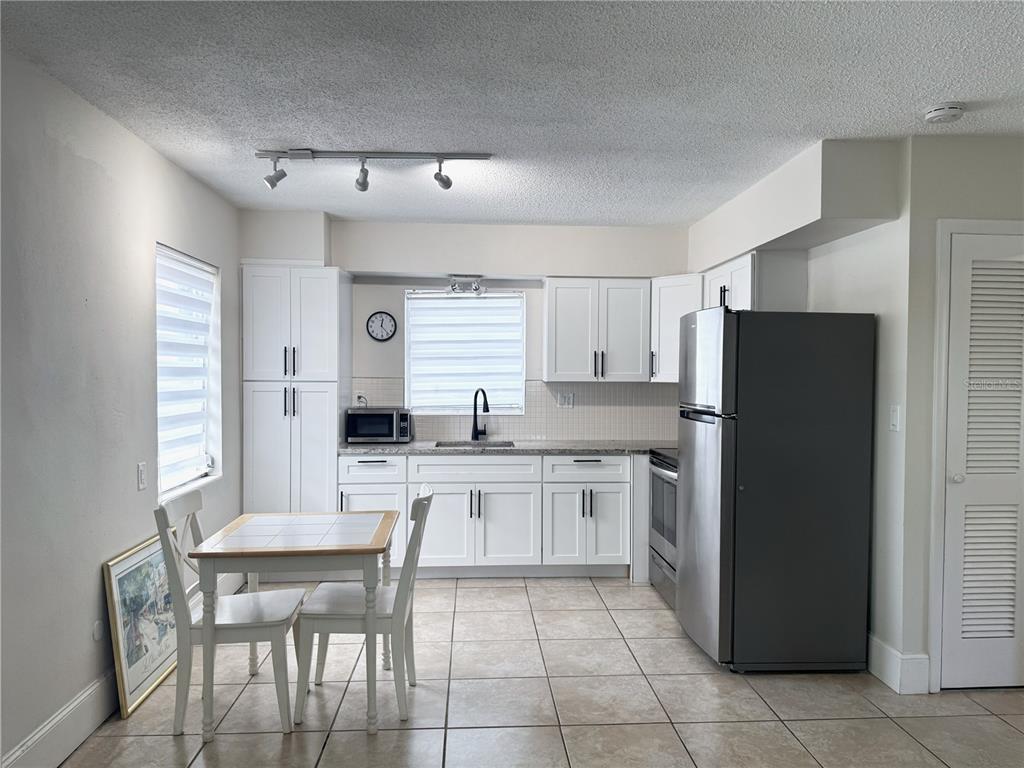 1196 Angle Road Dunedin, FL 34698 - Photo 2 of 9