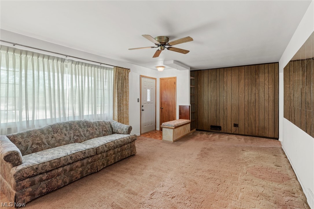 7867 Ridge Road North Royalton, OH 44133 - Photo 9 of 26