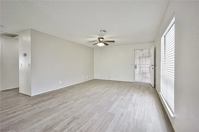 $1,495 | 5187 Caliente Street, Unit 96, Las Vegas, NV 89119