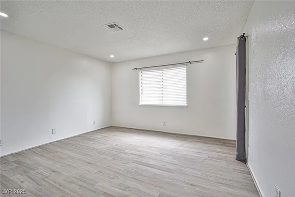 $1,595 | 5187 Caliente Street, Unit 96, Las Vegas, NV 89119