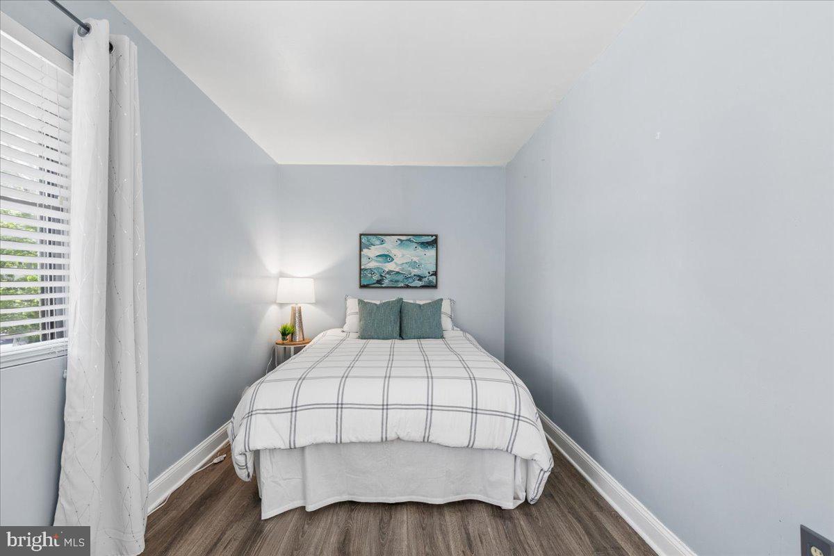 1745 Ridgely Road Edgewater, MD 21037 - Photo 18 of 26 Primary bedroom
