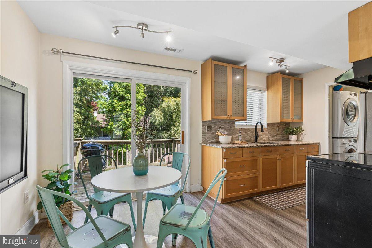 1745 Ridgely Road Edgewater, MD 21037 - Photo 8 of 26 Dining