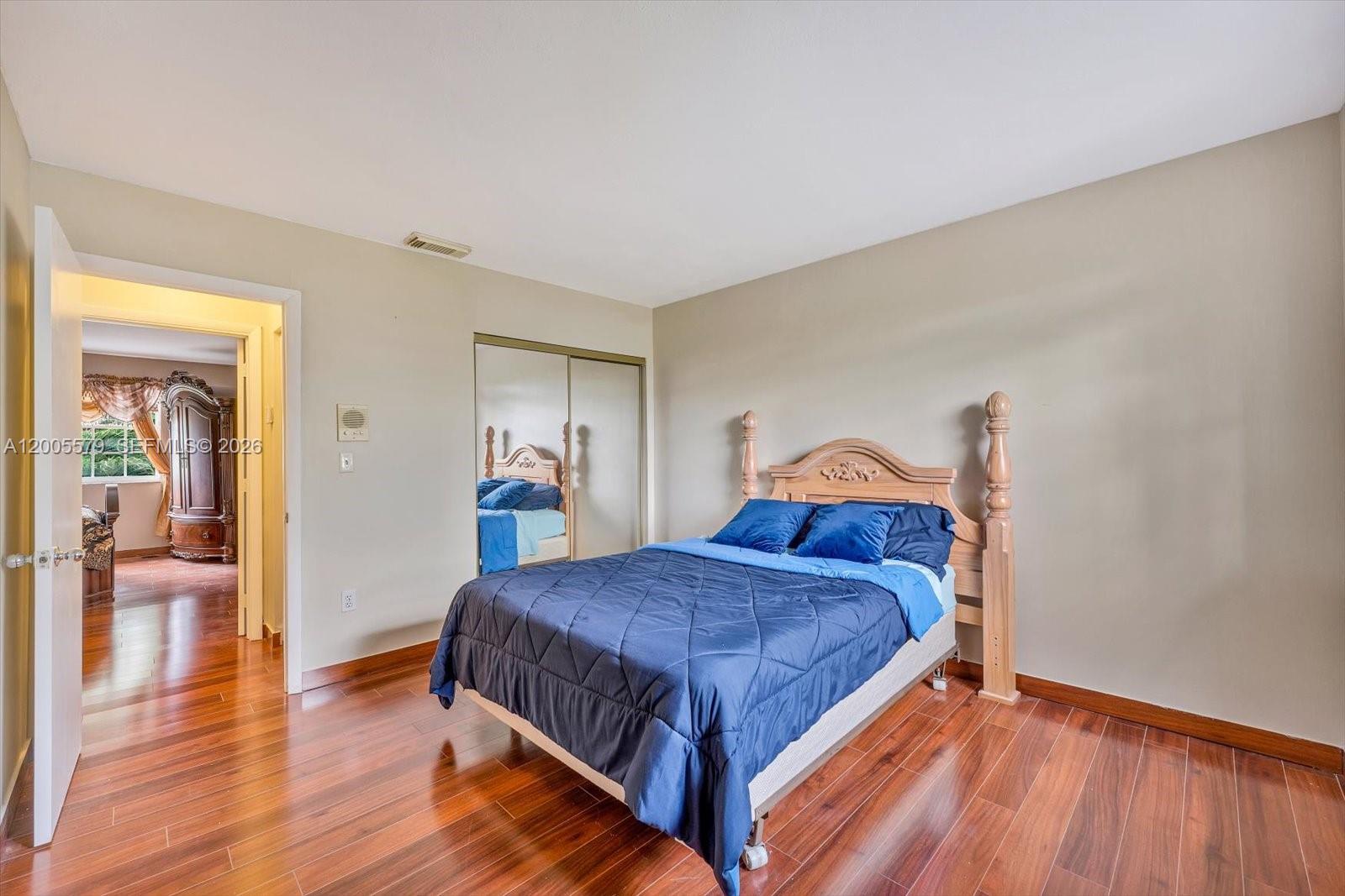 6430 Southwest 112th Place Miami, FL 33173 - Photo 13 of 32
