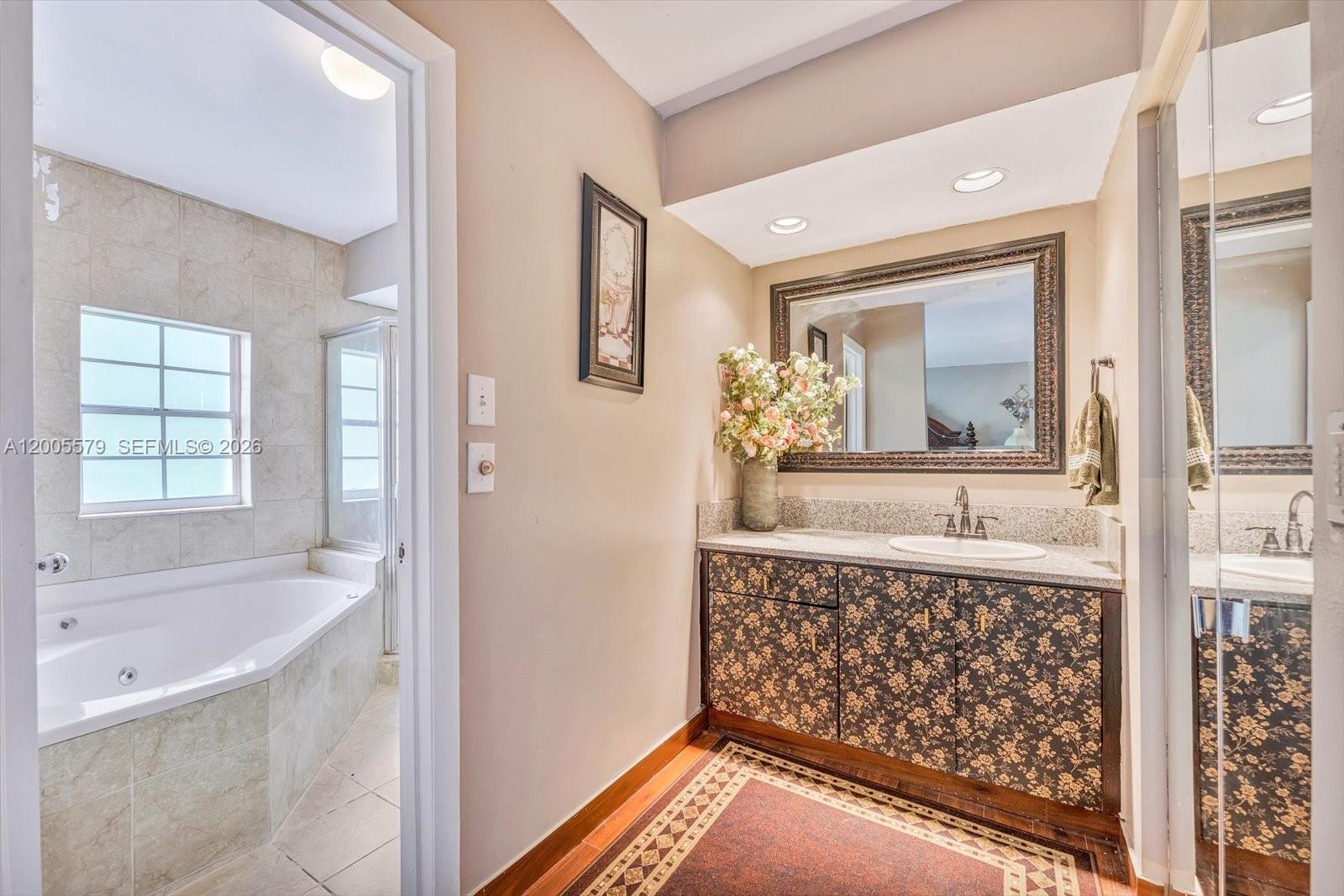 6430 Southwest 112th Place Miami, FL 33173 - Photo 17 of 32