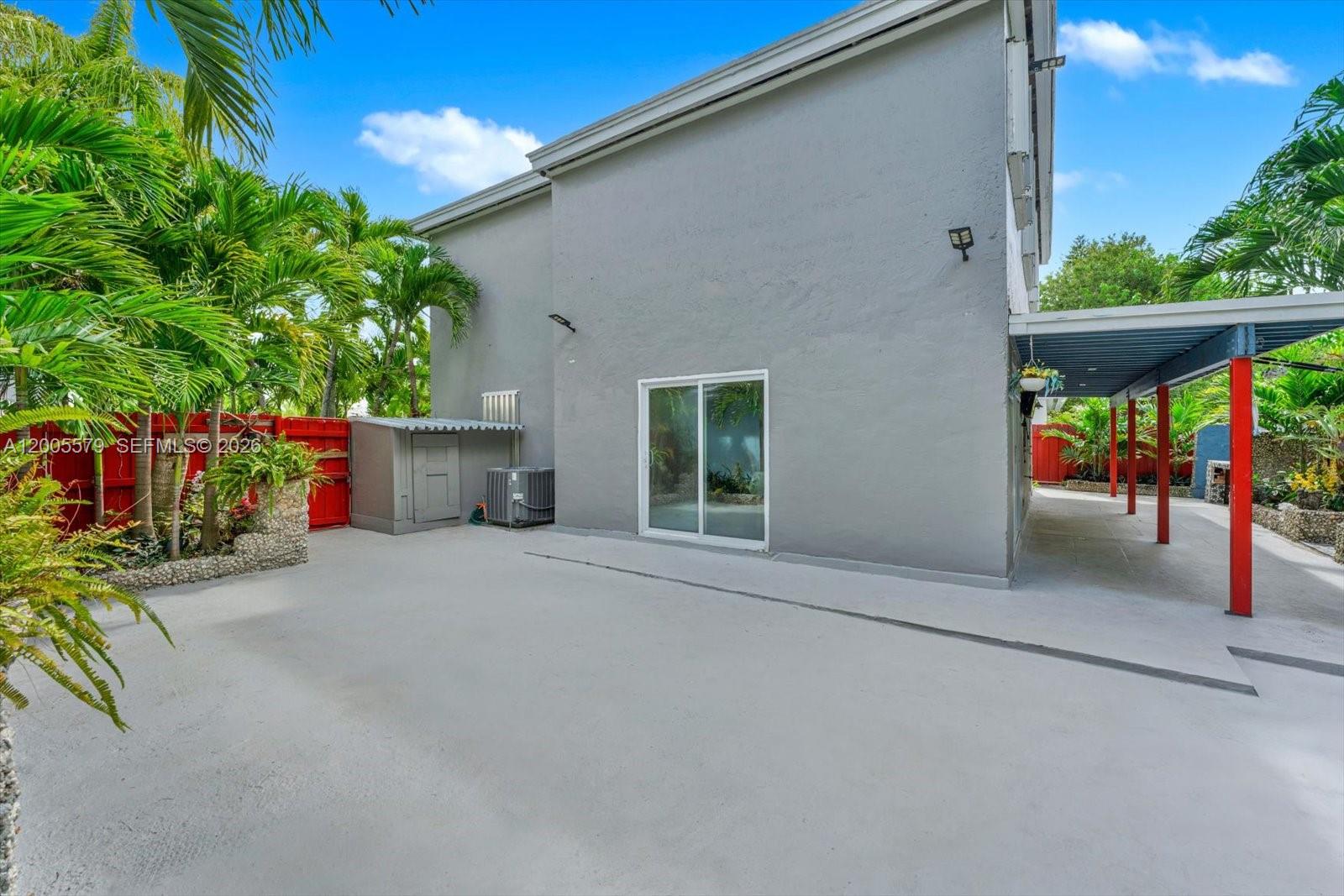 6430 Southwest 112th Place Miami, FL 33173 - Photo 22 of 32