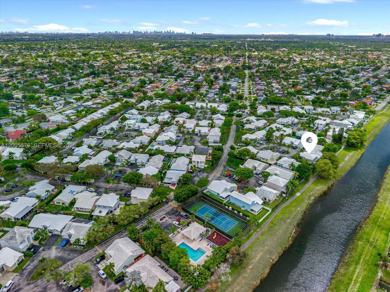6430 Southwest 112th Place Miami, FL 33173 - Photo 31 of 32