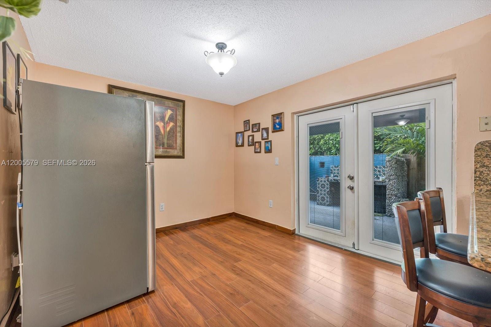 6430 Southwest 112th Place Miami, FL 33173 - Photo 9 of 32