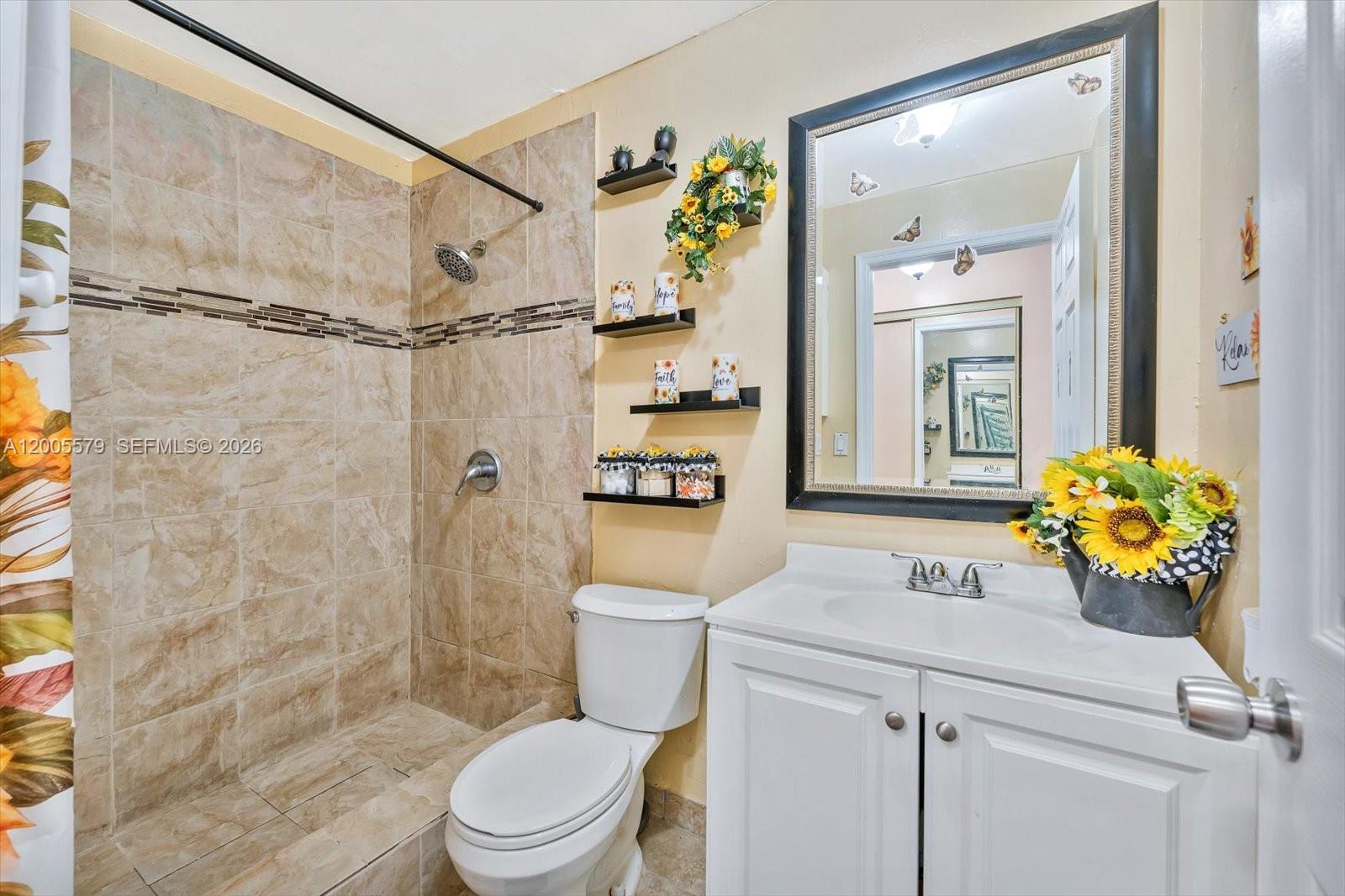 6430 Southwest 112th Place Miami, FL 33173 - Photo 10 of 32
