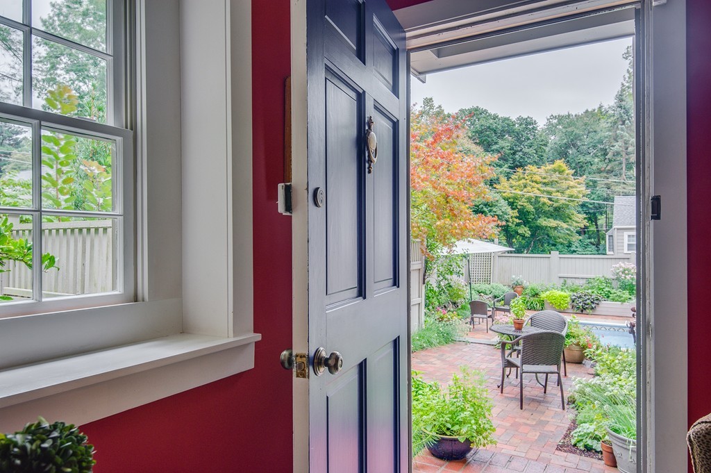 55 Spring Street Medfield, MA 02052 - Photo 3 of 30 Gallery Image 3