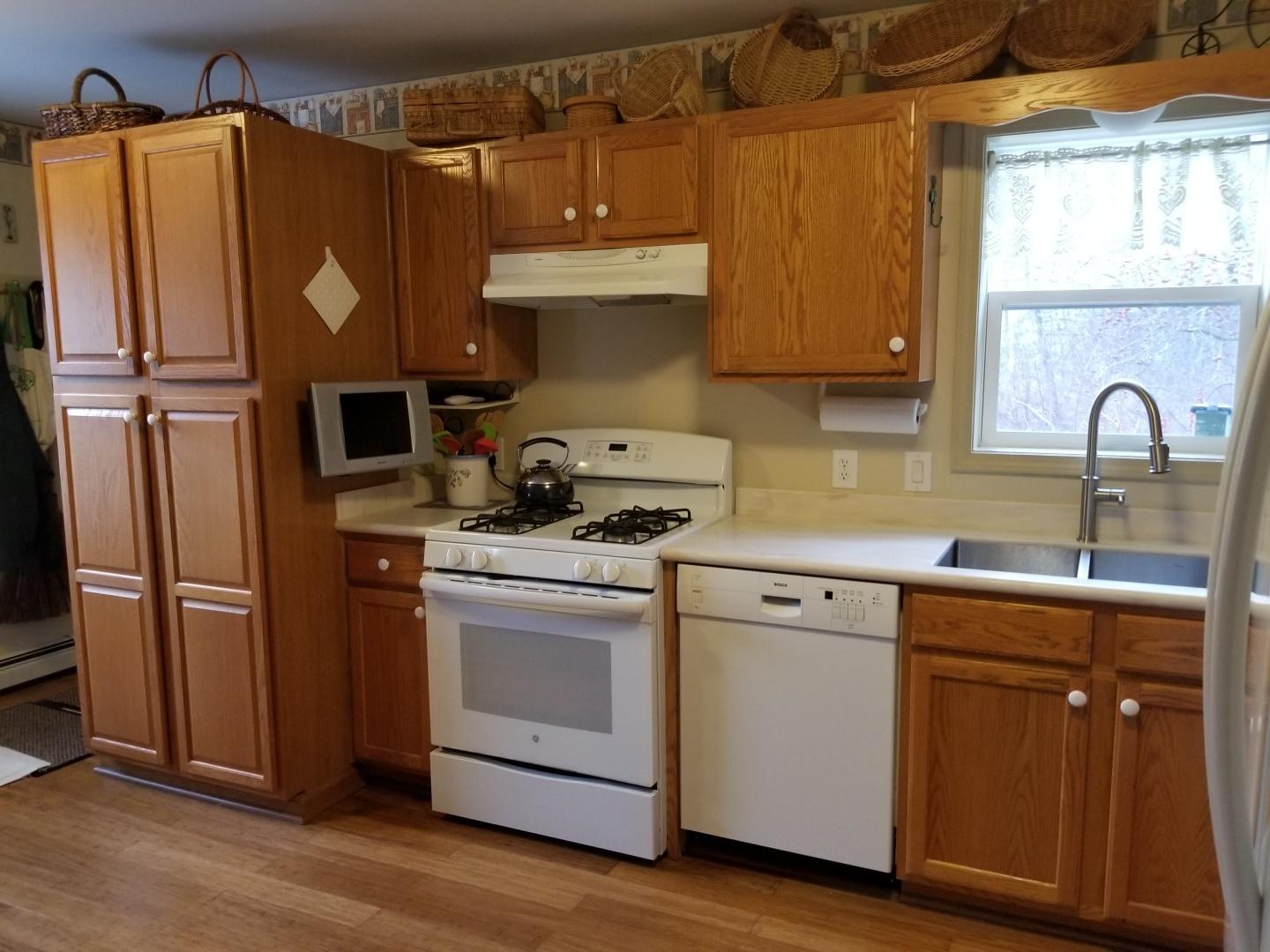 33 Oak Hill Road Trevett, ME 04571 - Photo 9 of 33 kitchen