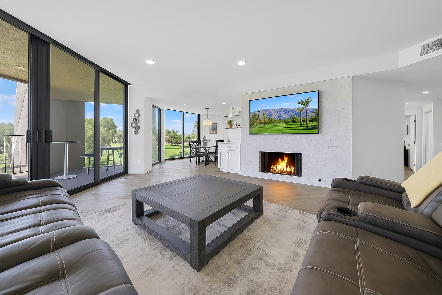 910 Island Drive, Unit 406 Rancho Mirage, CA 92270 - Photo 5 of 54 09369542-E92A-47C5-8D62-B38CAA17E48B