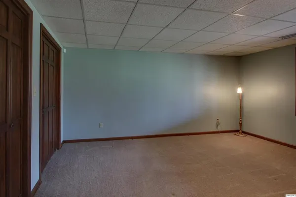 $413,900 | 336 Spring Lake Drive, Quincy, IL 62305