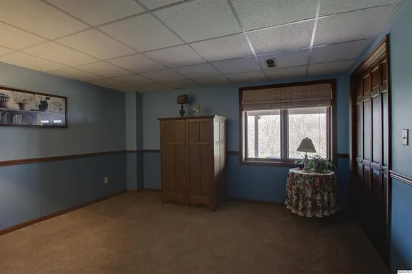 $413,900 | 336 Spring Lake Drive, Quincy, IL 62305