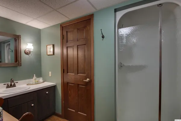 $413,900 | 336 Spring Lake Drive, Quincy, IL 62305