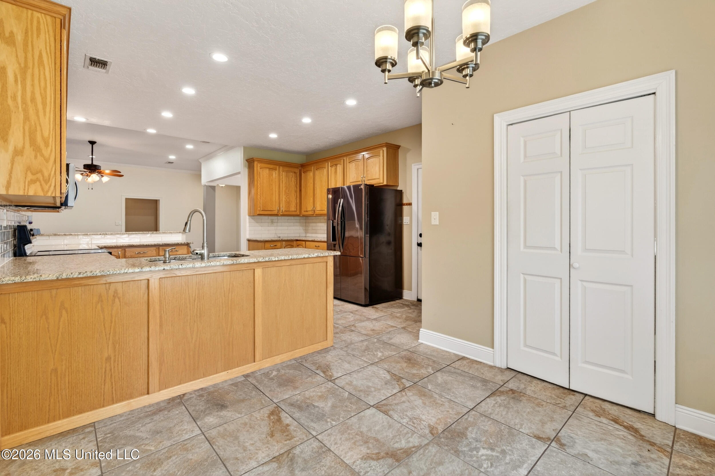 17 JM Carnell Road Poplarville, MS 39470 - Photo 21 of 65 21_21_breakfastnook