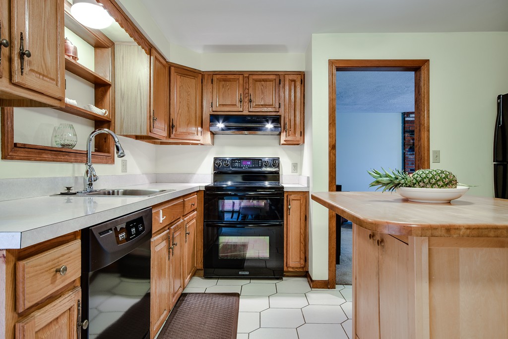 1222 Edgell Road Framingham, MA 01701 - Photo 4 of 15 Gallery Image 4