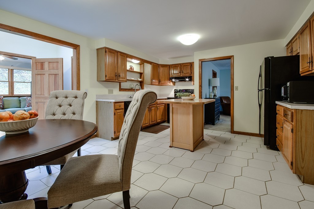 1222 Edgell Road Framingham, MA 01701 - Photo 5 of 15 Gallery Image 5