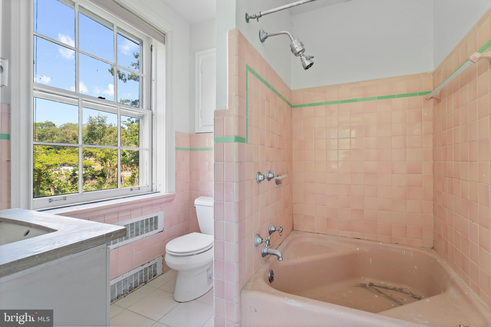 2316 Midland Road Harrisburg, PA 17104 - Photo 18 of 50