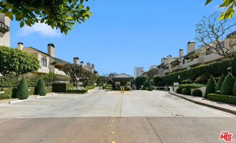 $1,599,000 | 2350 Century Hill, Los Angeles, CA 90067