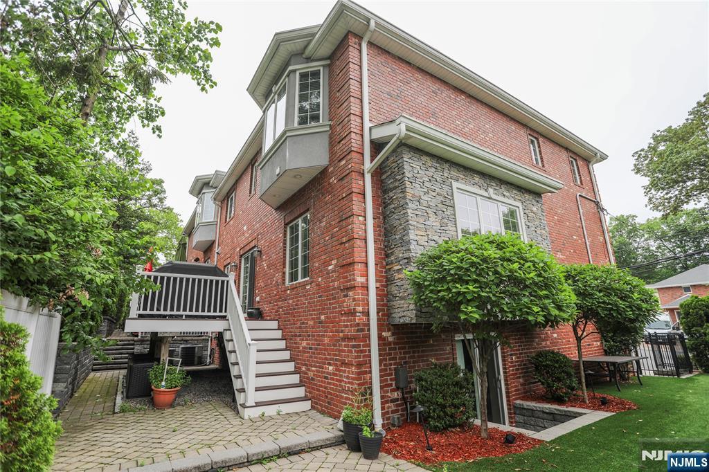296 Forest Road Fort Lee, NJ 07024 - Photo 25 of 25