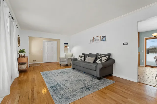 $269,900 | 232 Glenview Drive, Paw Paw, MI 49079