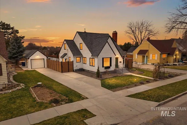 $534,900 | 1610 Idaho Avenue, Caldwell, ID 83605