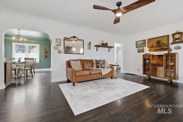 $534,900 | 1610 Idaho Avenue, Caldwell, ID 83605