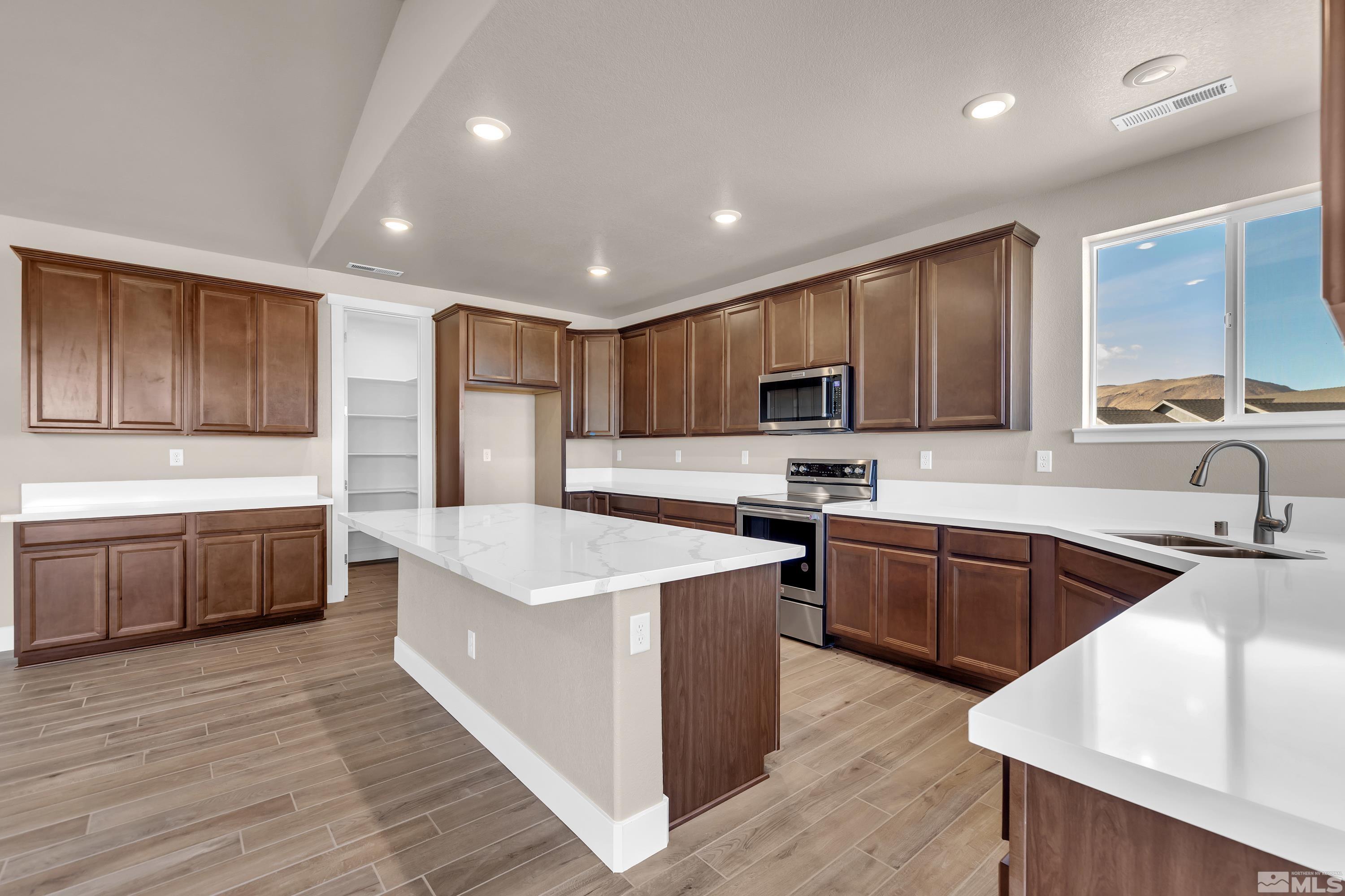 205 Morgan Ranch Court Reno, NV 89510 - Photo 8 of 38 Photo 8