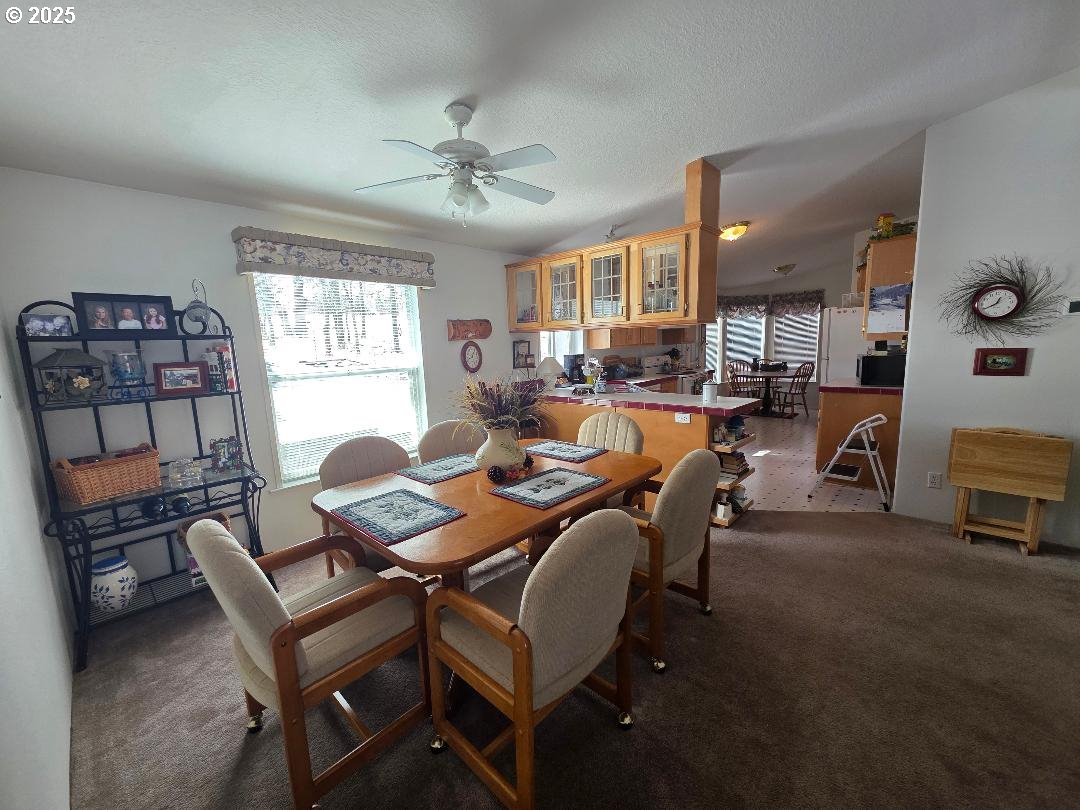 232 South Oak Road Wamic, OR 97063 - Photo 12 of 31 a dining room with furniture and window