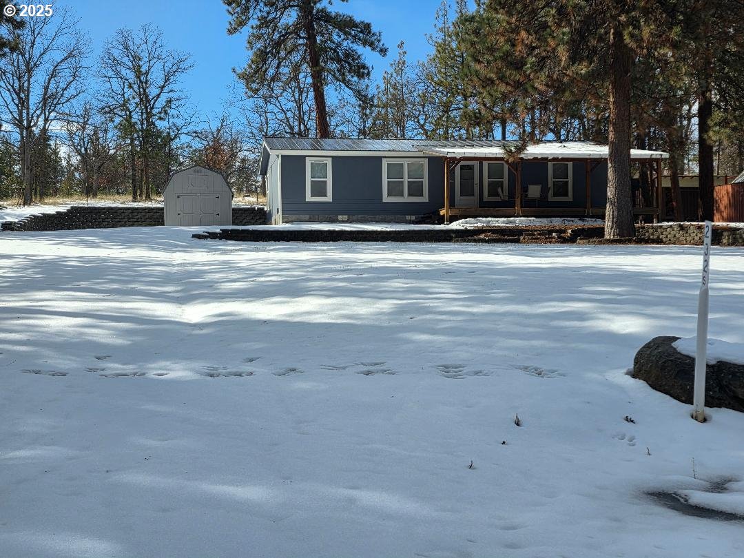 232 South Oak Road Wamic, OR 97063 - Photo 6 of 31 a view of a house with a yard