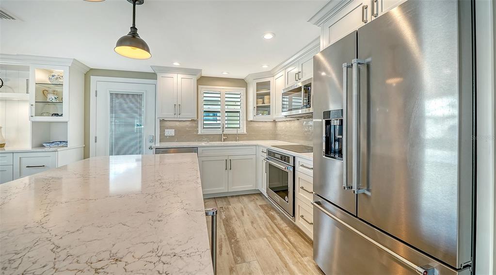6140 Midnight Pass Road, Unit B6 Sarasota, FL 34242 - Photo 16 of 63