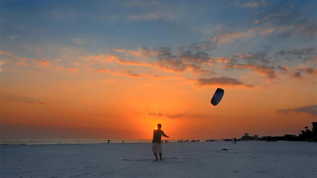 6140 Midnight Pass Road, Unit B6 Sarasota, FL 34242 - Photo 58 of 63 a view of a sky