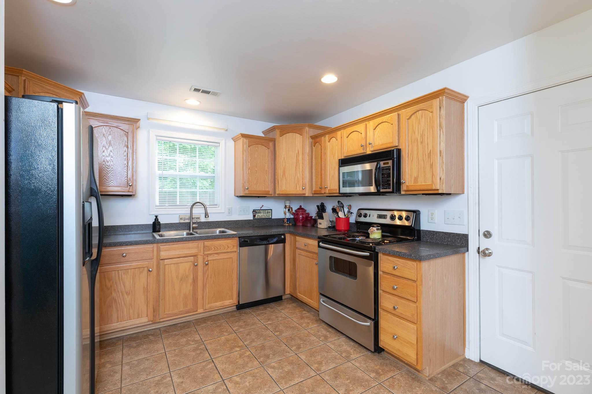 1736 Neely Store Road Rock Hill, SC 29730 - Photo 10 of 25 Gallery Image 10