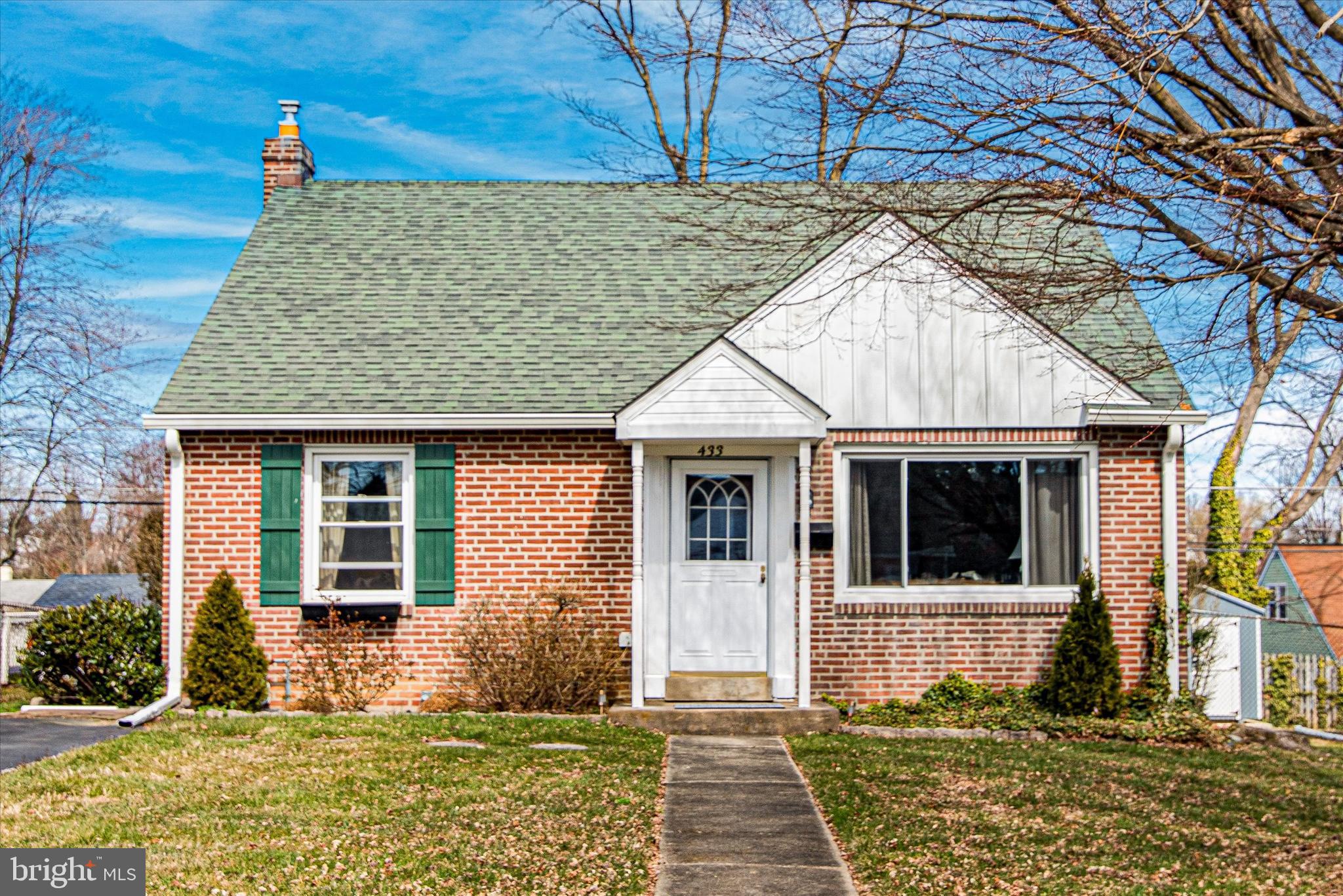 433 Lawrence Road Havertown, PA 19083 - Photo 1 of 22 Exterior Front