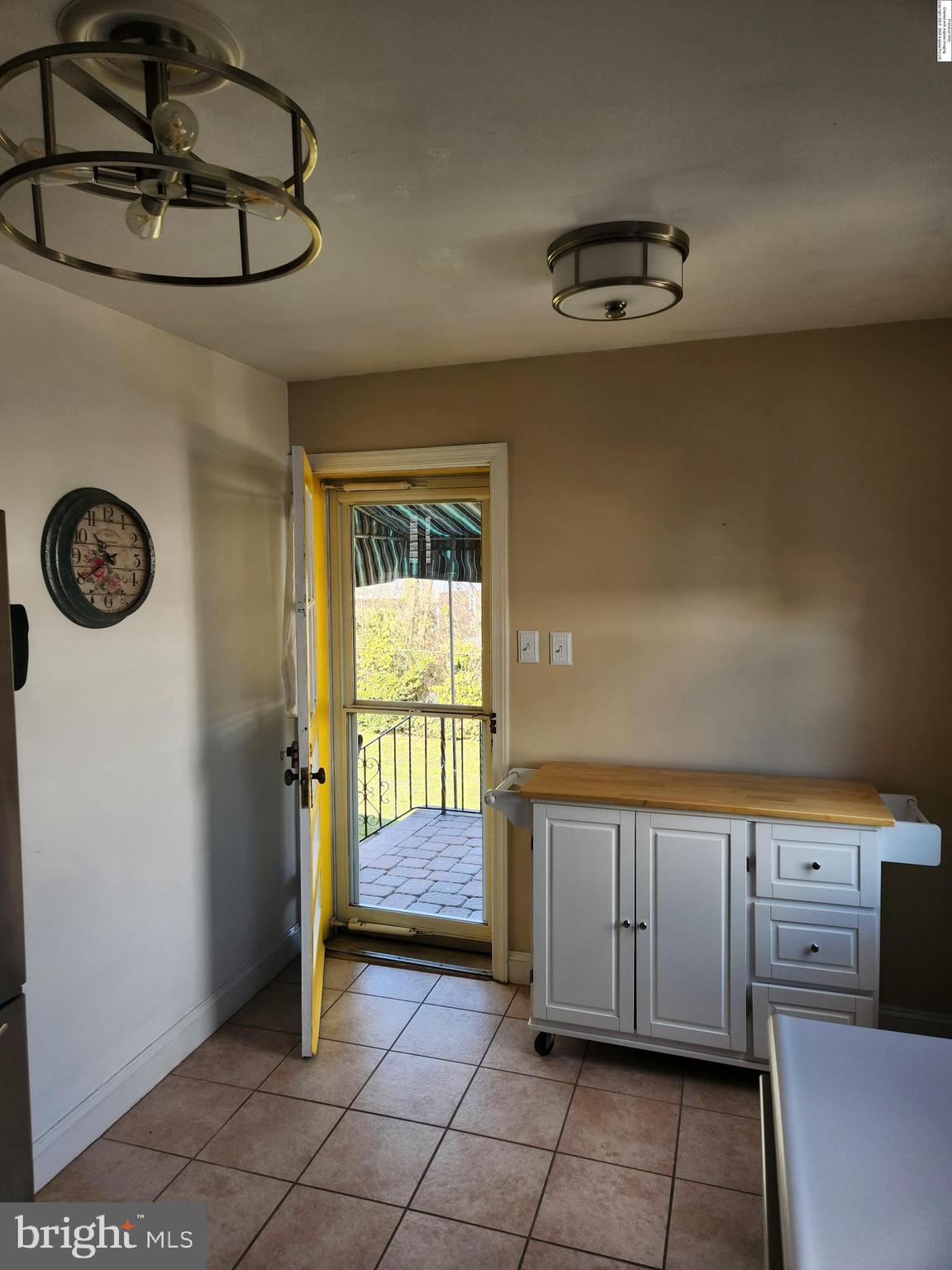 433 Lawrence Road Havertown, PA 19083 - Photo 8 of 22 Kitchen