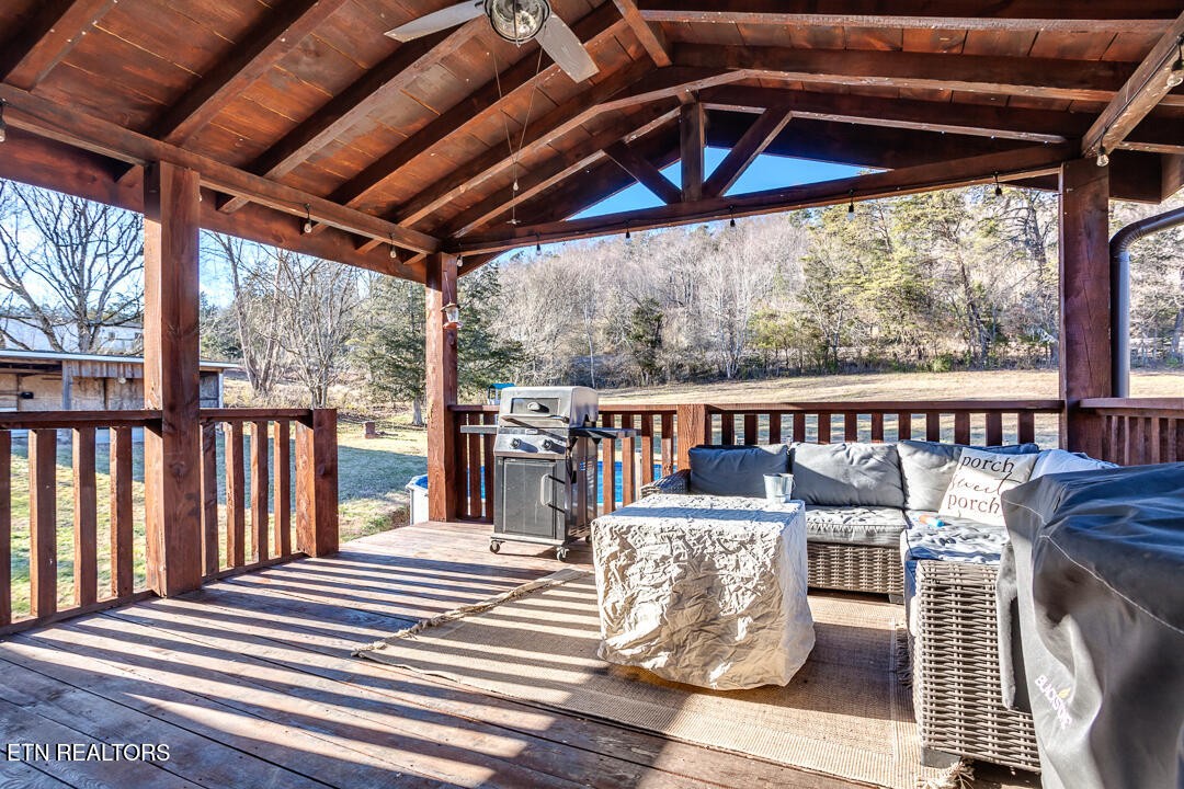 9526 Crisman Road Heiskell, TN 37754 - Photo 32 of 45 Gallery Image 32