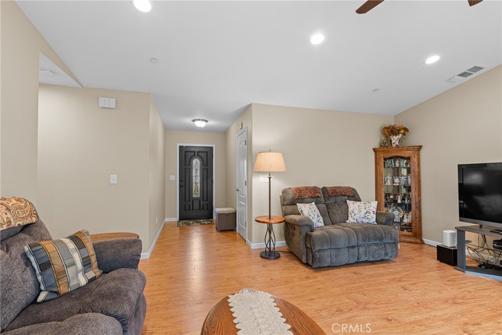 6739 5th Street Rio Linda, CA 95673 - Photo 7 of 37