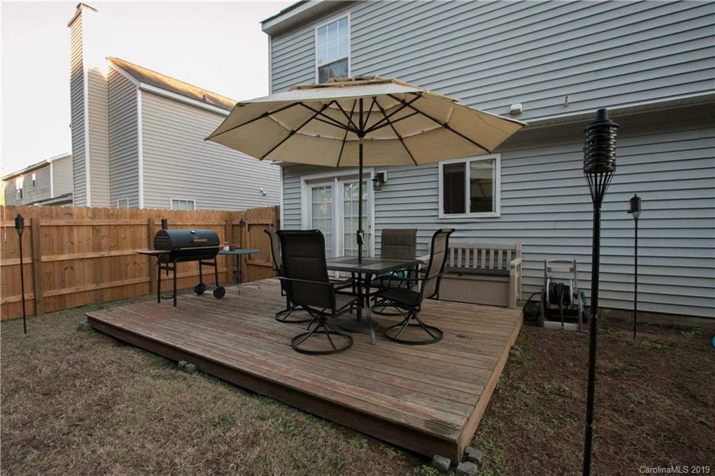 1043 Hipp Road Charlotte, NC 28216 - Photo 22 of 23 Gallery Image 22