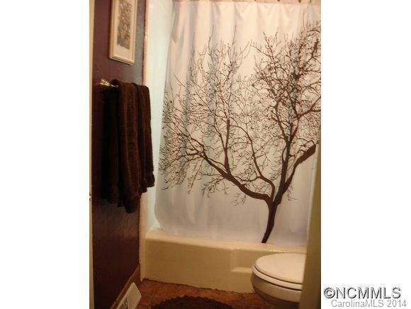 103 Early Deitz Road Sylva, NC 28779 - Photo 13 of 20 Gallery Image 13