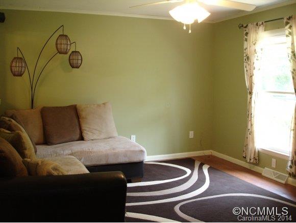 103 Early Deitz Road Sylva, NC 28779 - Photo 8 of 20 Gallery Image 8