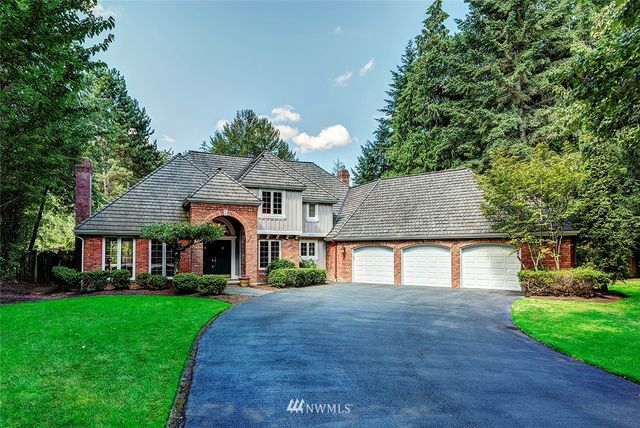 $901,500 | 10337 214th Avenue Northeast, Redmond, WA 98053