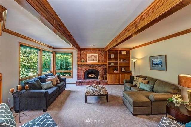 $901,500 | 10337 214th Avenue Northeast, Redmond, WA 98053