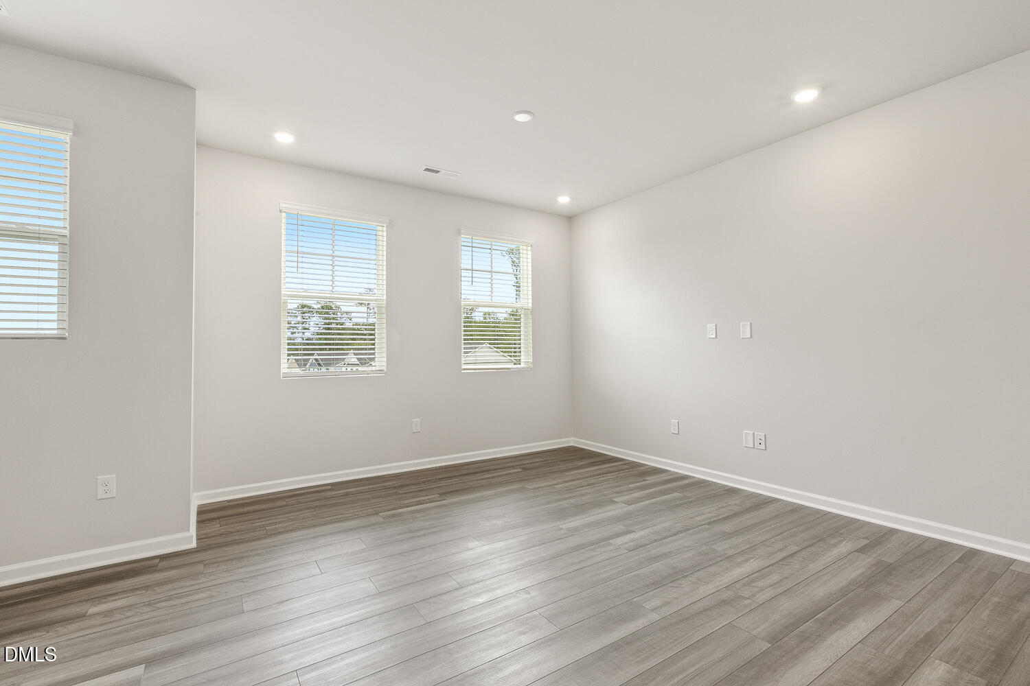 106 Zealand Court Raleigh, NC 27610 - Photo 22 of 43 019