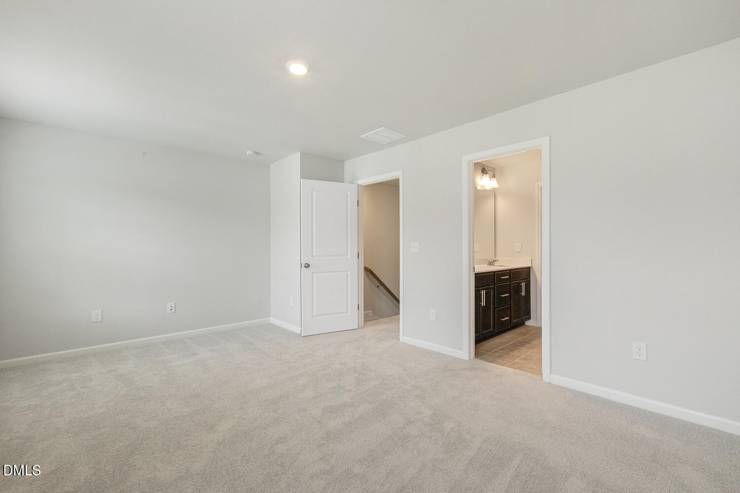 106 Zealand Court Raleigh, NC 27610 - Photo 29 of 41 027